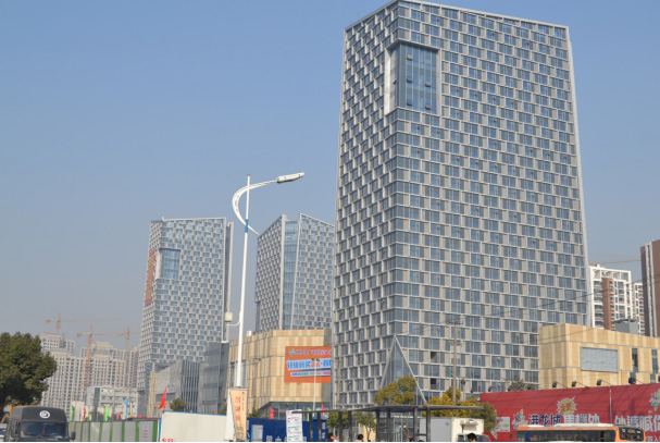 新區(qū)港龍城市商業(yè)廣場(chǎng)